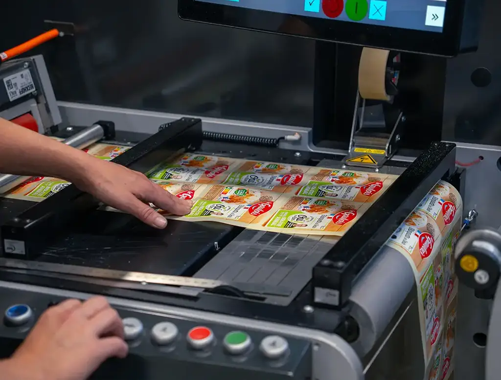 recrutement lefrancq imprimeur controle etiquettes adhesives